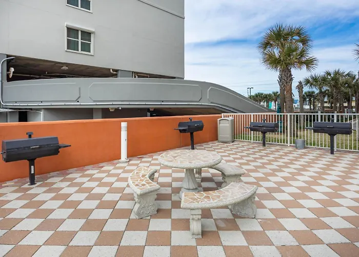 Phoenix 702 Apartment