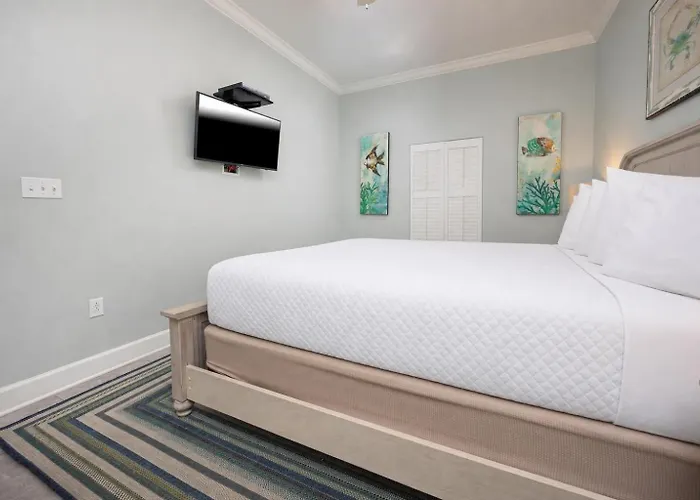 Phoenix 702 Apartment *